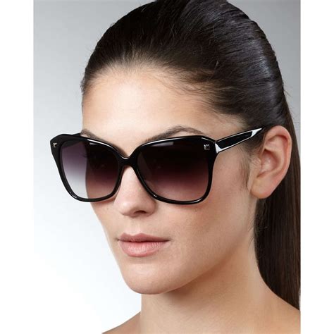 designer sunglasses for small face.